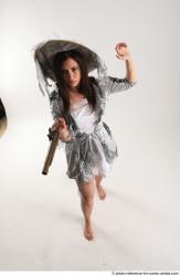 LUCI_AVIOL LADY WITH GUN